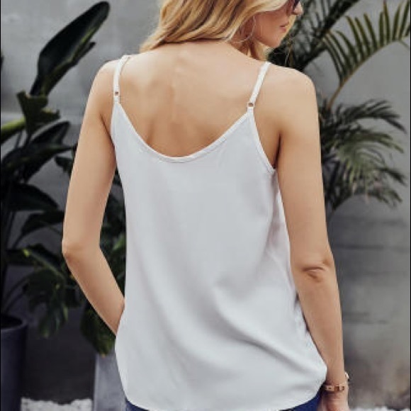 Spaghetti stripe button top - Picture 3 of 9